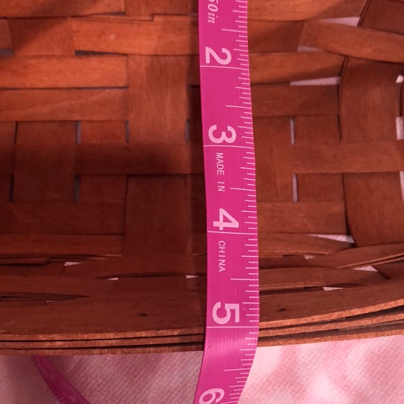 Longaberger Signed oblong cracker basket dated 1994 - Picture 10 of 13